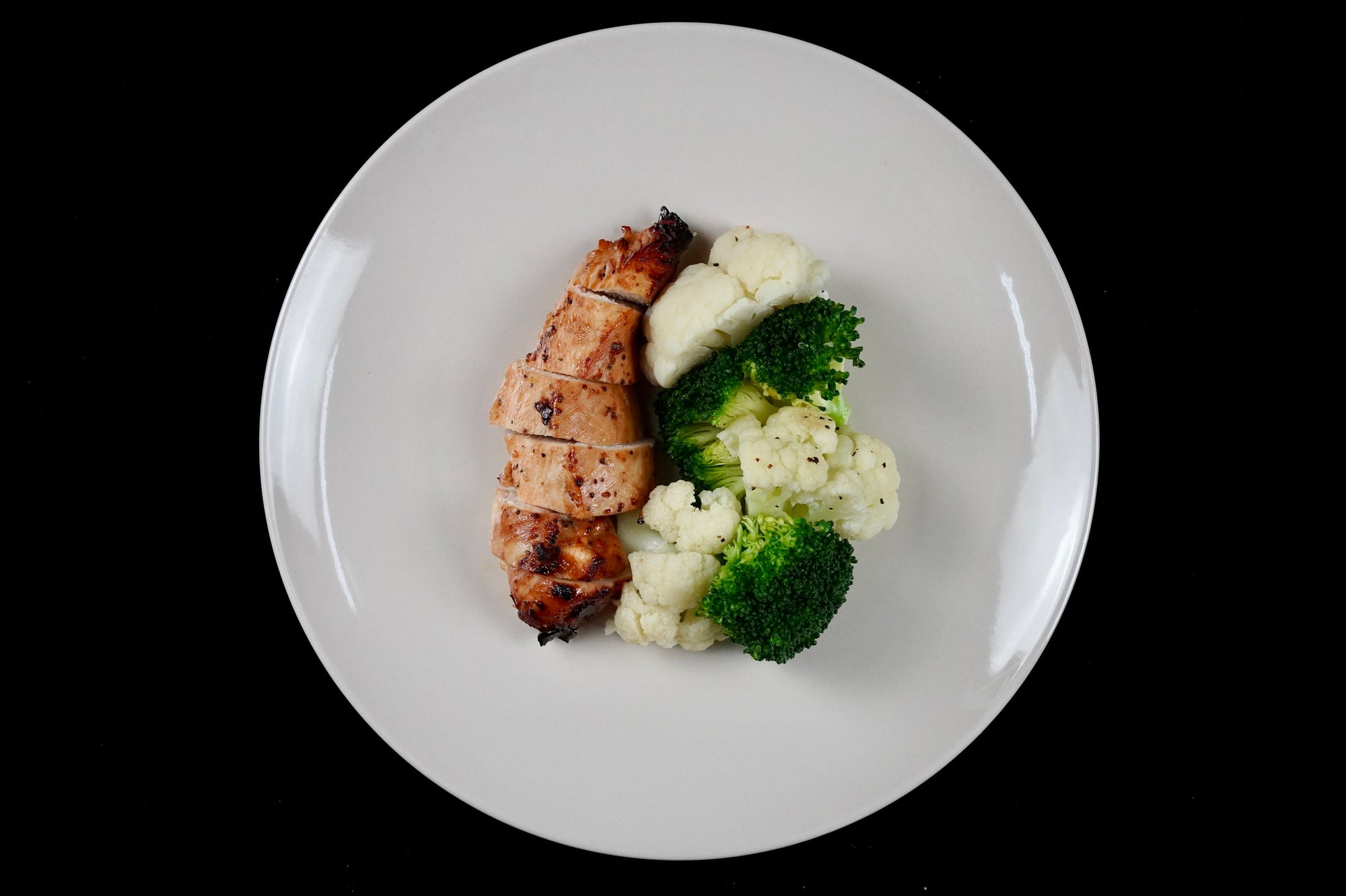 Honey Garlic Chicken Breast x Broccoli & Cauliflower - Nutrify Basics